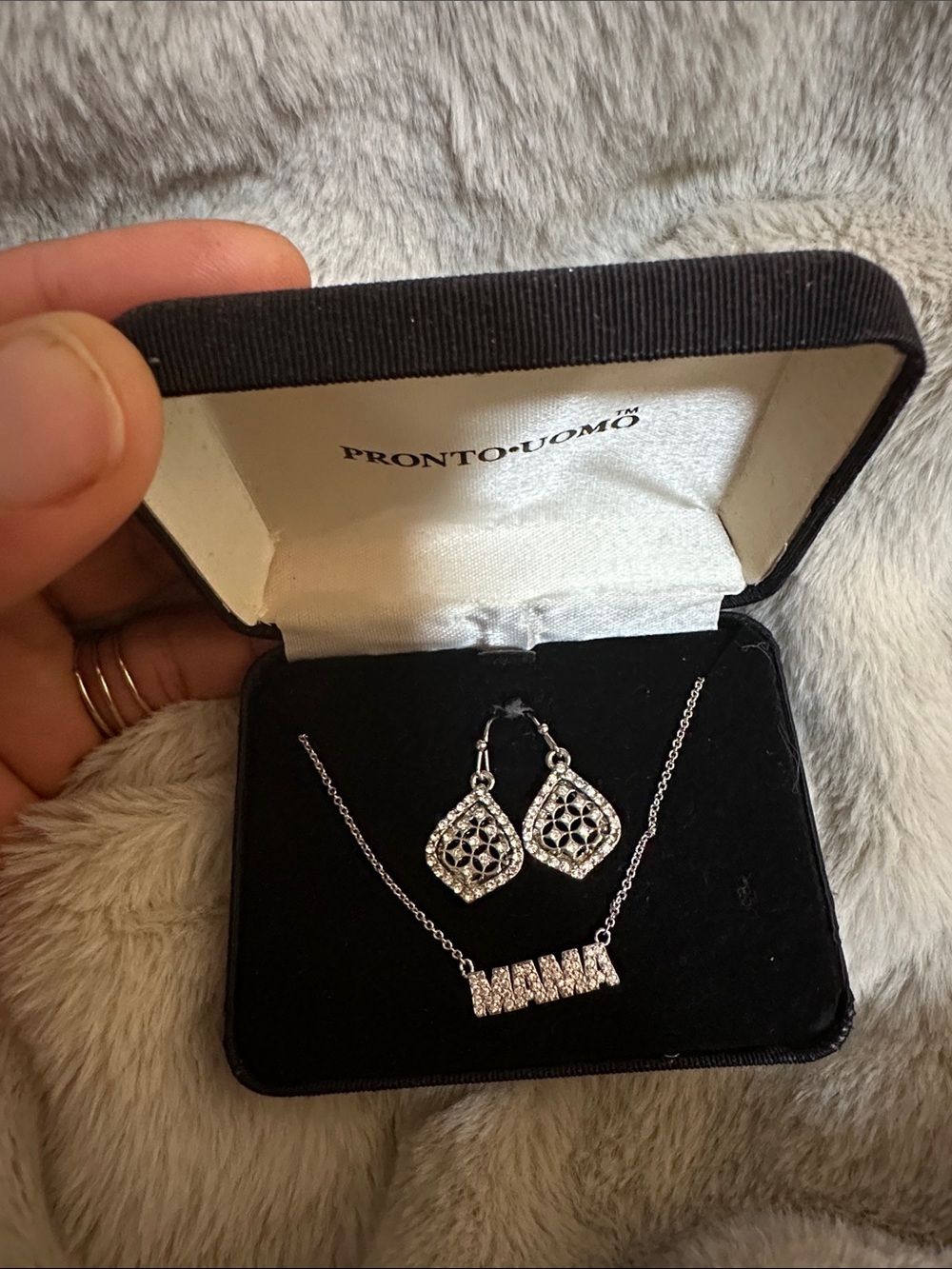 Pronto Uomo Silver925  'MAMMA' Nameplate Necklace and Earrings Set - Silver